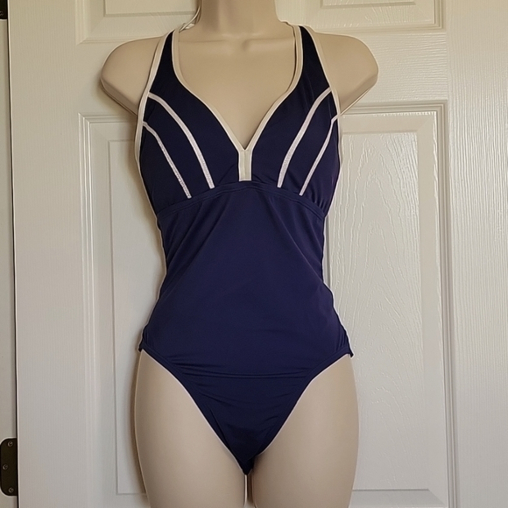 WOMEN'S NIKE 1 PIECE NAVY SWIMSUIT (sz 10)